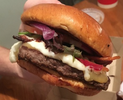 Review: Wendy’s Gouda Bacon Cheeseburger